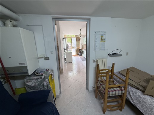 Locale adibito ad abitazione a Piano Terra